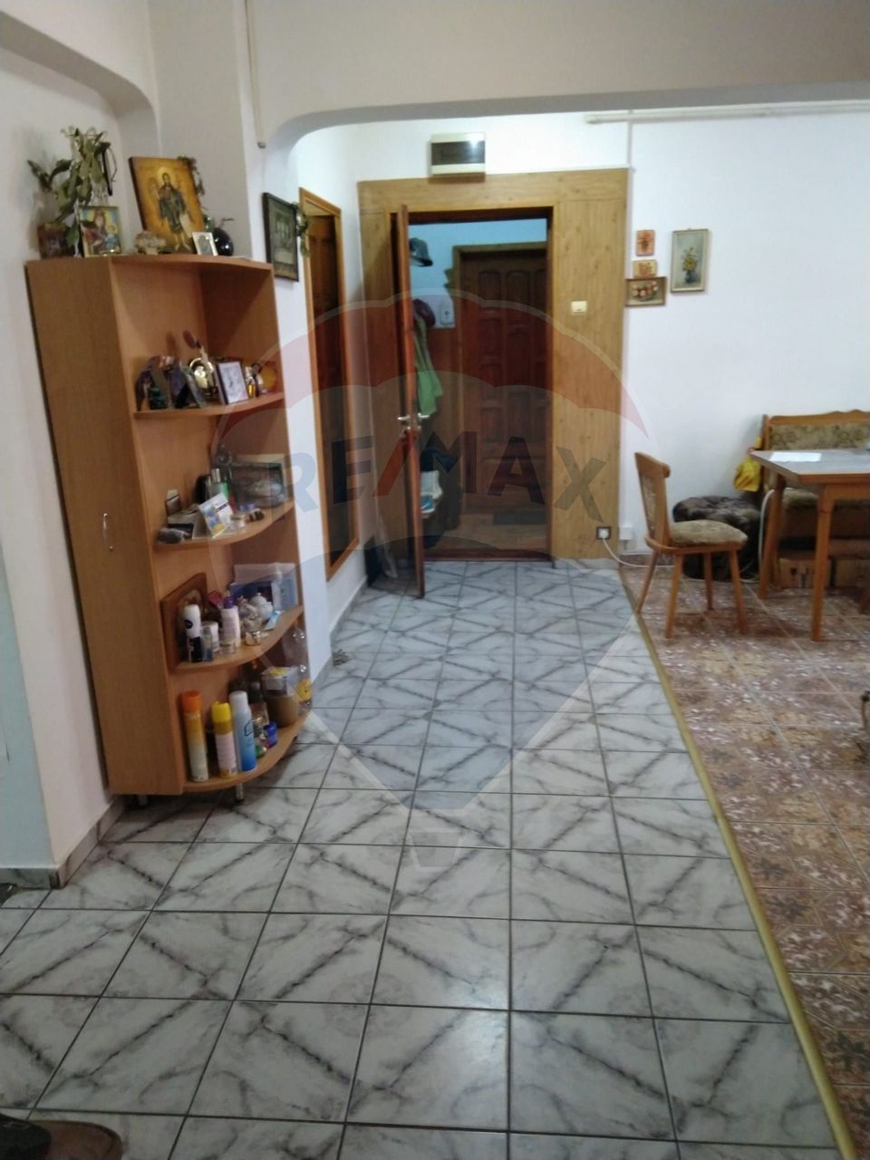 4 room Apartment for sale, Micro 5 area