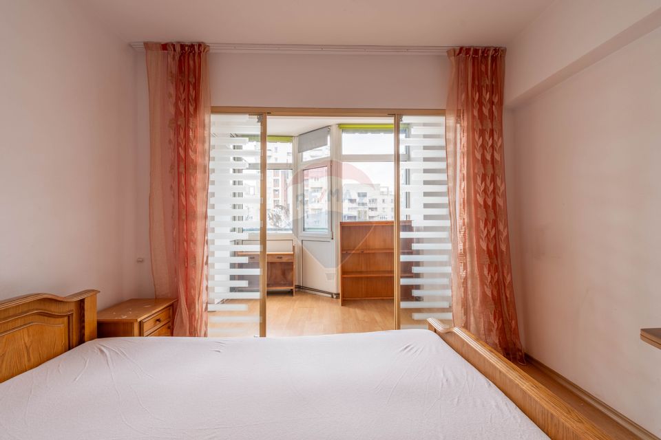 Apartament 3 camere de vanzare, Marasti