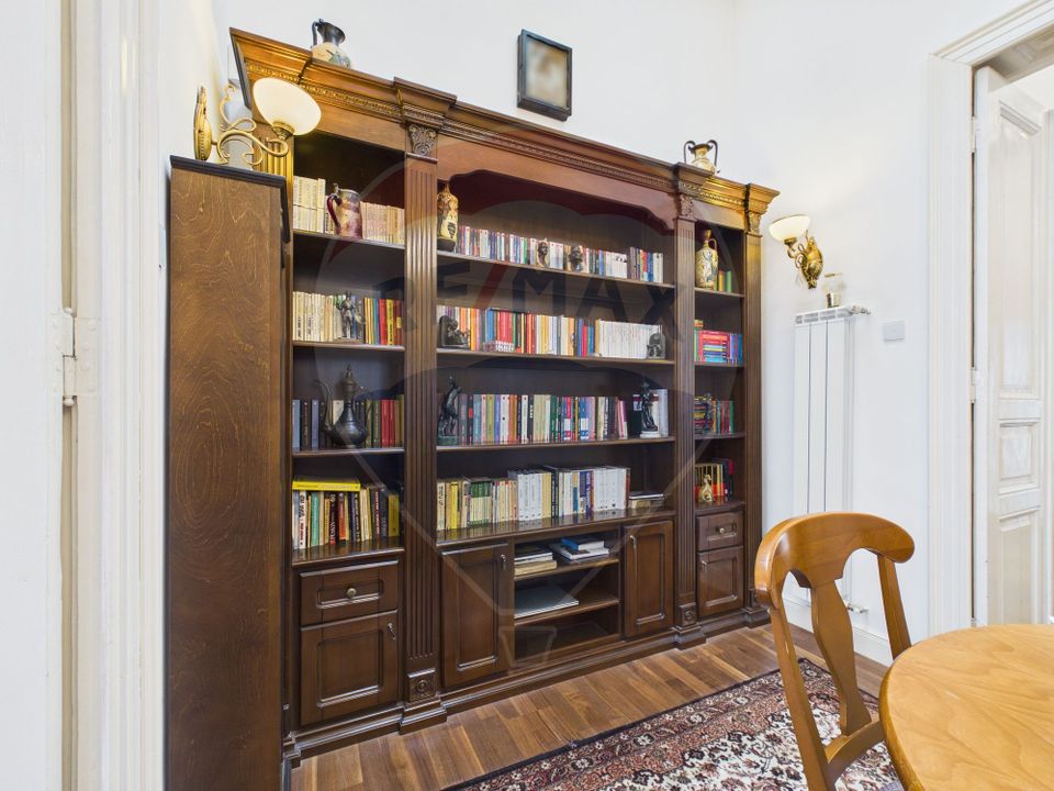 Casa / Vila cu 8 camere de vanzare în zona Cotroceni