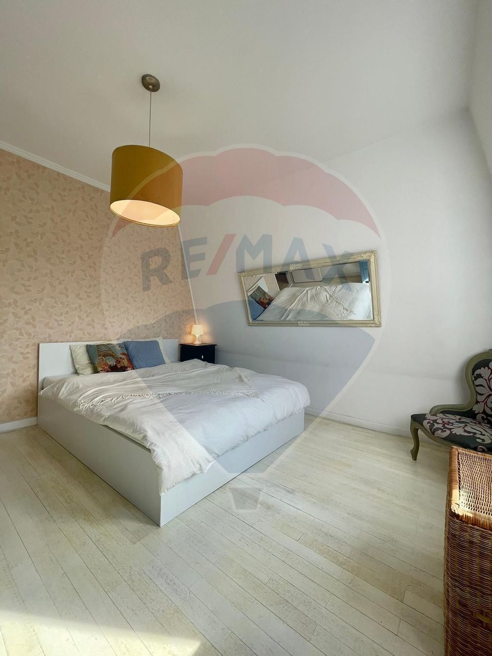 3 room Apartment for rent, Orasul Vechi area