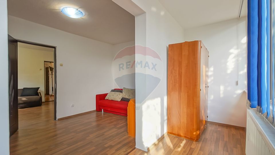 Apartament 2 cam de închiriat în Astra