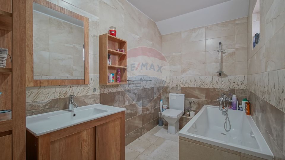5 room House / Villa for sale