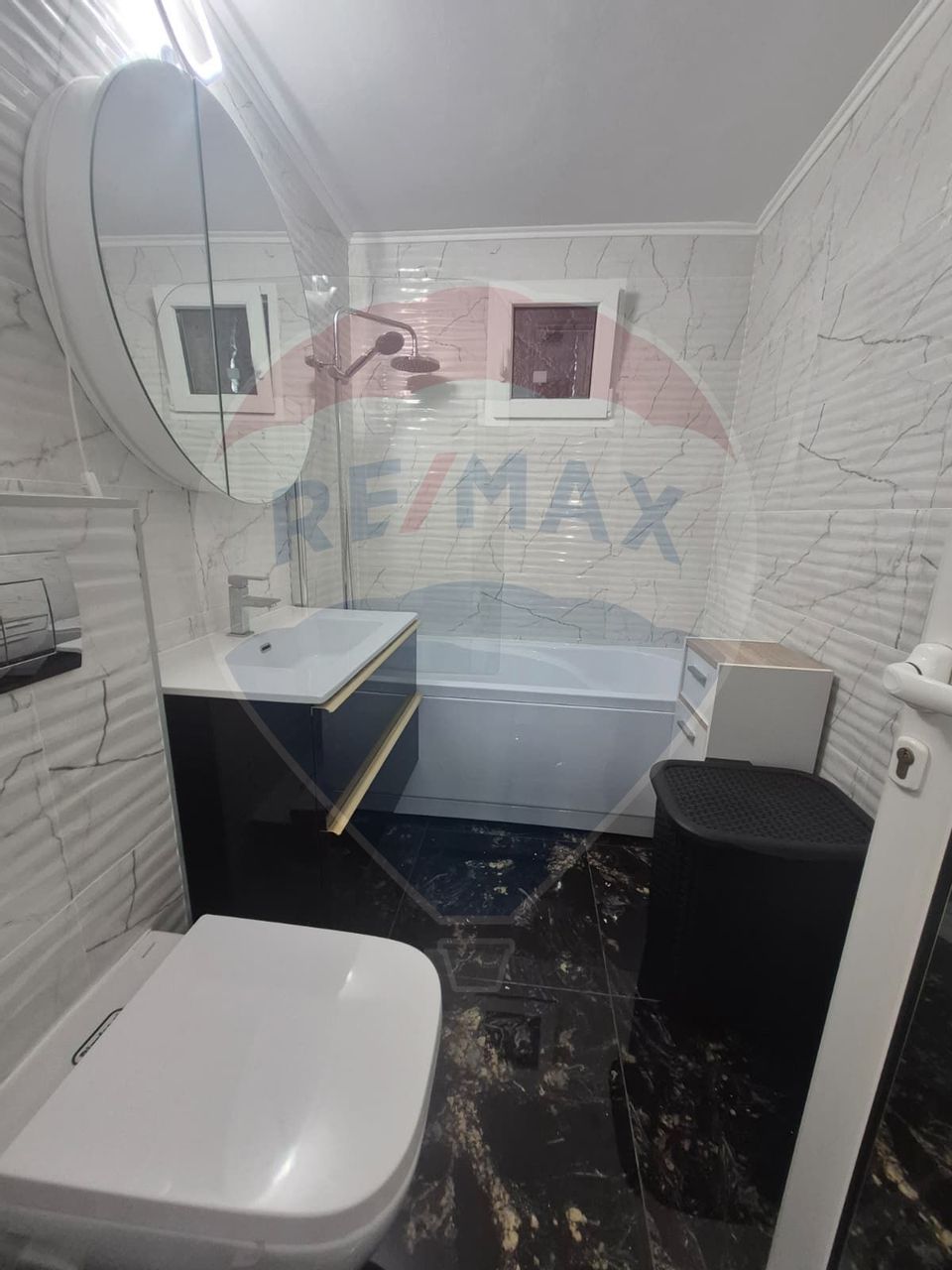 Apartament 3 camere UTA