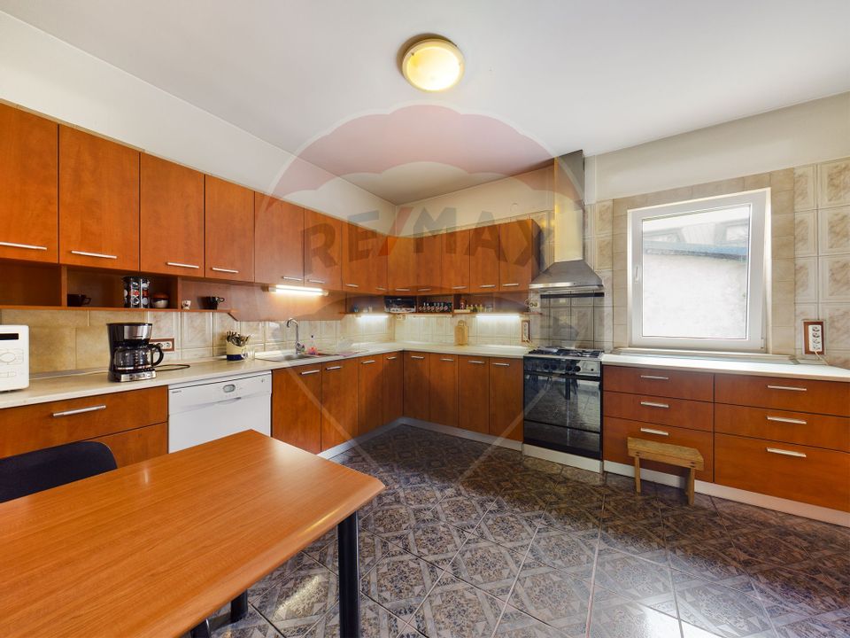 21 room House / Villa for sale, Alexandriei area