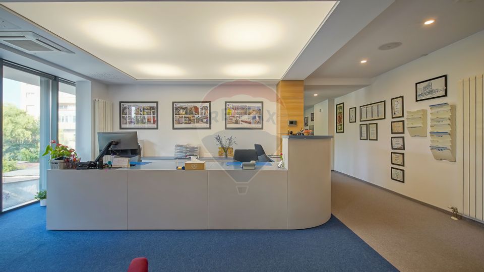 Birou “la cheie” de închiriat, complet mobilat și utilat – Brașov