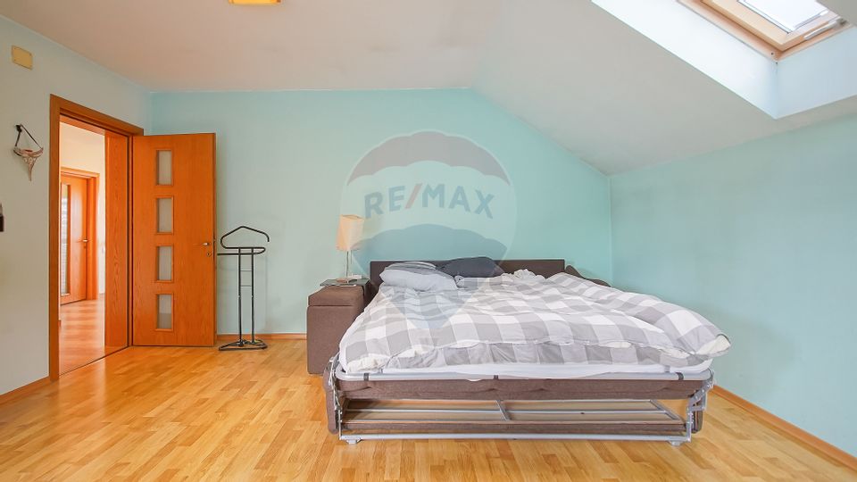 Casă  de inchiriat, Schei