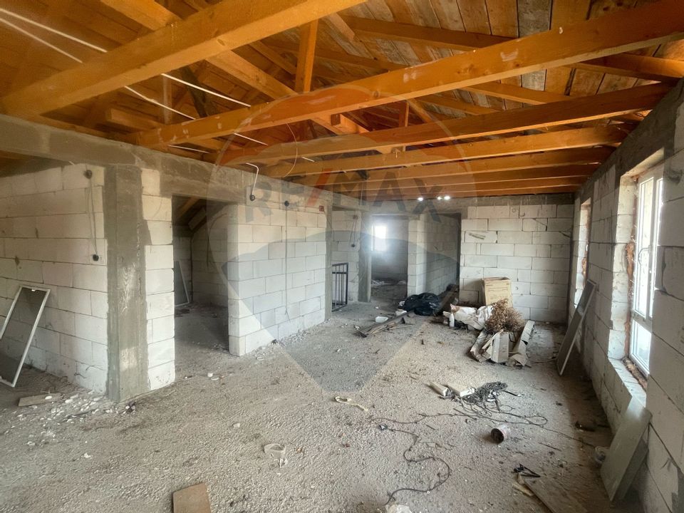 7 room House / Villa for sale