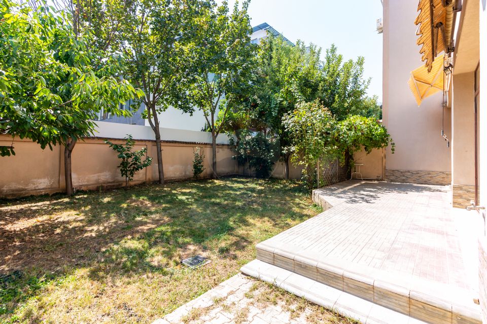 Casă / Vilă în Pipera de inchiriat, Iancu Nicolae, 5 x parcare