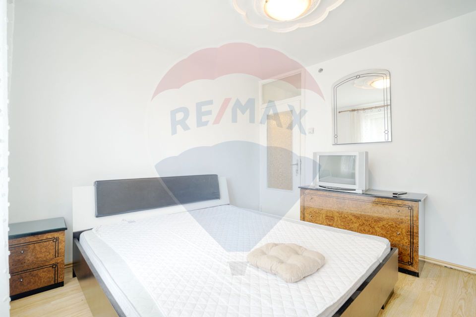 3 room Apartment for rent, Tractorul area
