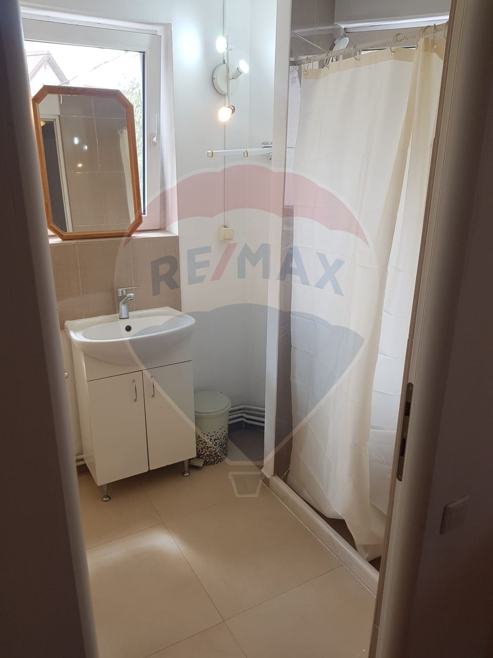 3 room House / Villa for rent, Orasul Vechi area