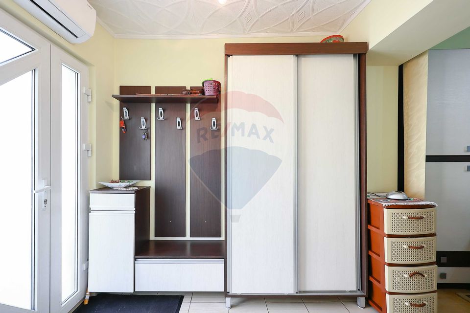 Apartament 1 Cameră, Semicentral, Spațios, Menumorut, La Curte Vânzare