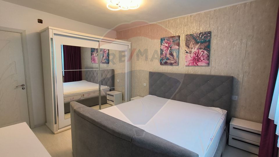 Apartament cu 3 camere de închiriat în Micro 19 Galați