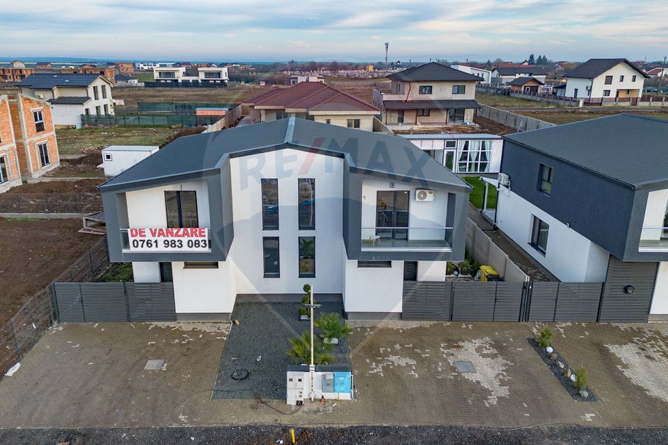 4 room House / Villa for sale