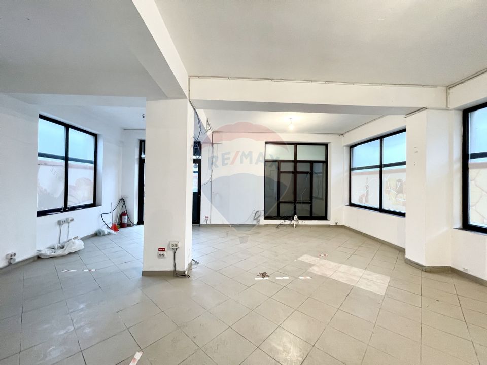 139sq.m Commercial Space for rent, Chitila area