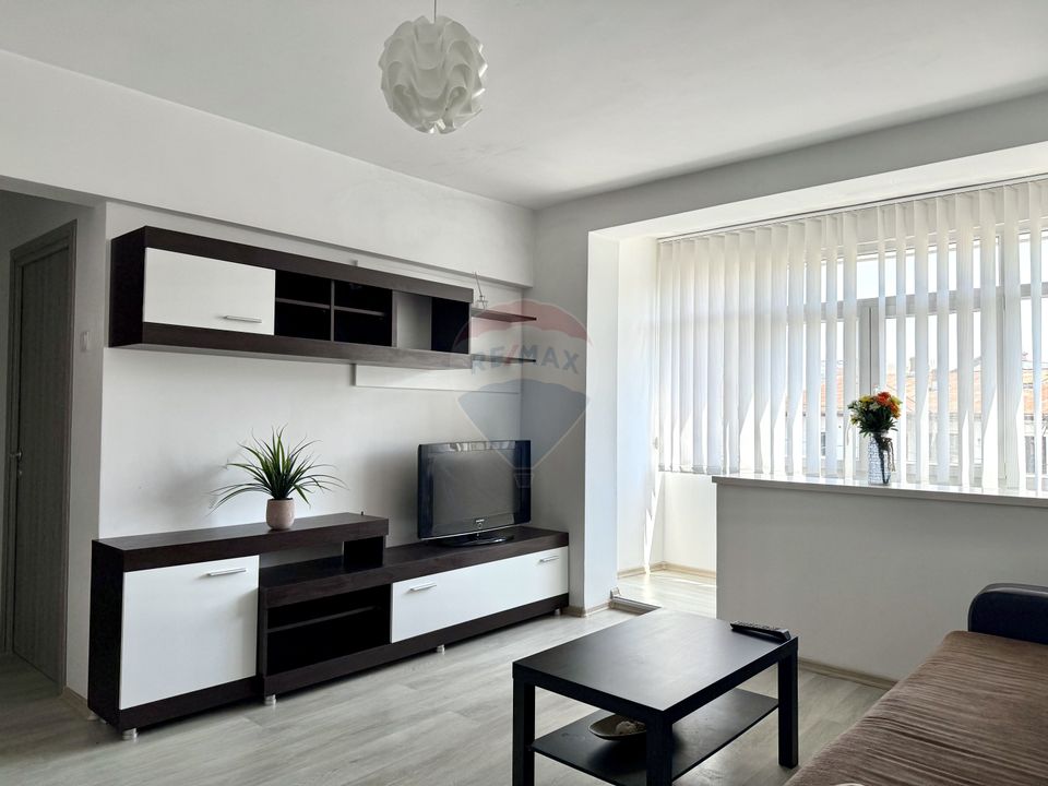 Apartament cu 2 camere de închiriat în centrul Ploieștiului