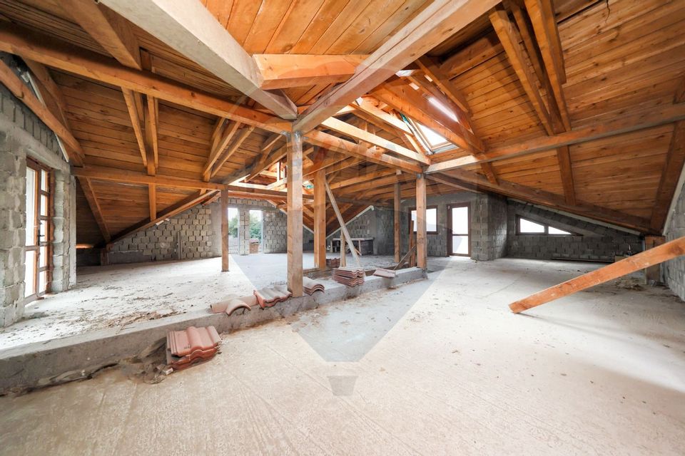 CASA LA ROSU | TOMIS 21 | 325MP | 346MP CURTE | 470 TEREN |ACCES AUTO