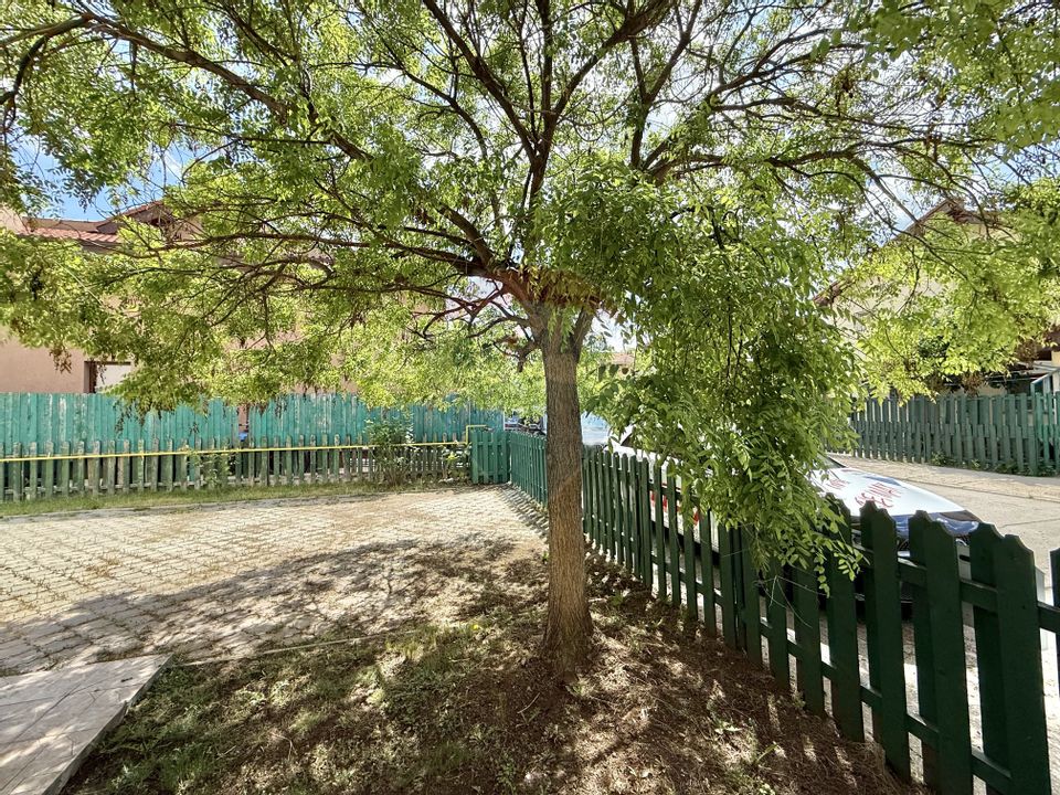 De vanzare | Casa 3 dormitoare nemobilata | Azur