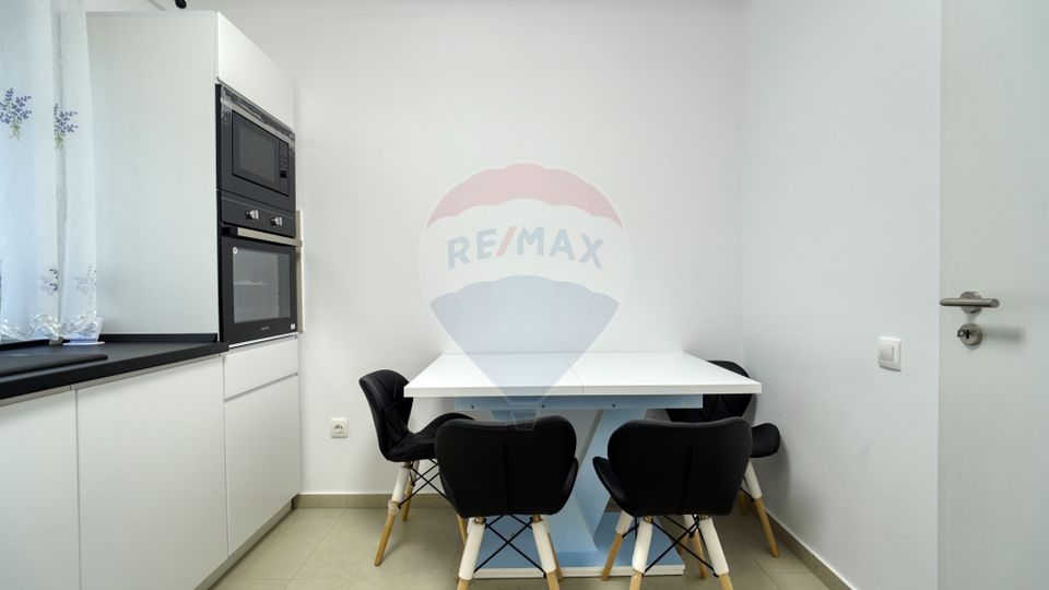 2 room Apartment for rent, Tractorul area
