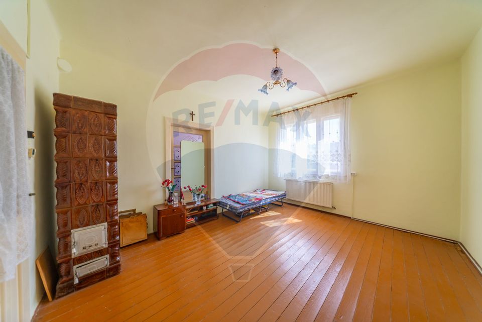 4 room House / Villa for sale, Aurel Vlaicu area