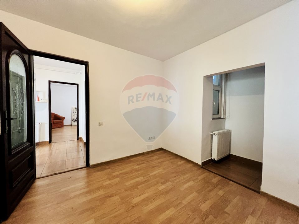 Apartament CENTRAL-NTT Data, Str. Ploiești, 65 mp, acces curte.