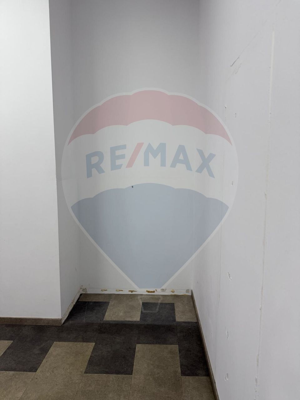 De vanzare | Spatiu comercial 92 mp | Strada Vasile Lascăr