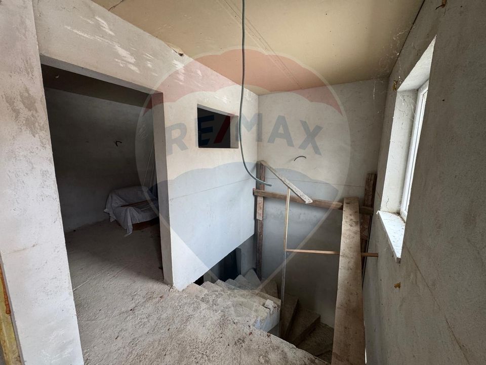 6 room House / Villa for sale, Darmanesti area