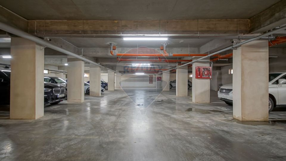 4 room Apartment for sale, Tractorul area