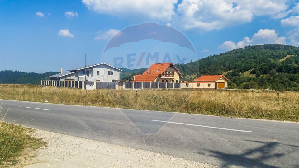 Teren 1,020mp Rasnov / Glajarie