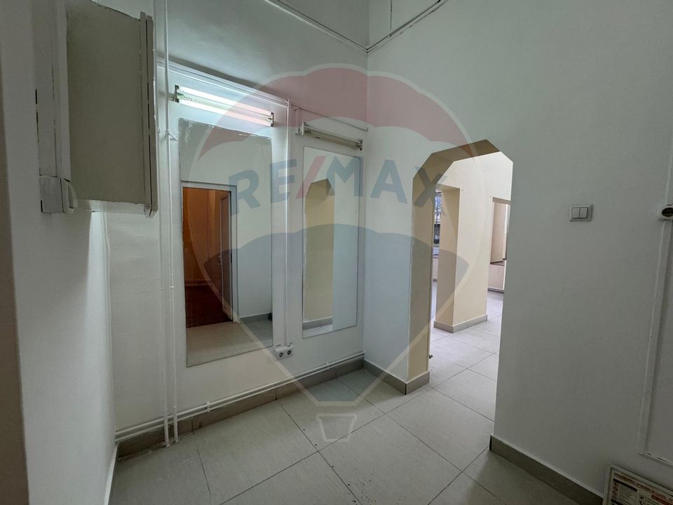 110sq.m Commercial Space for rent, Bancilor area