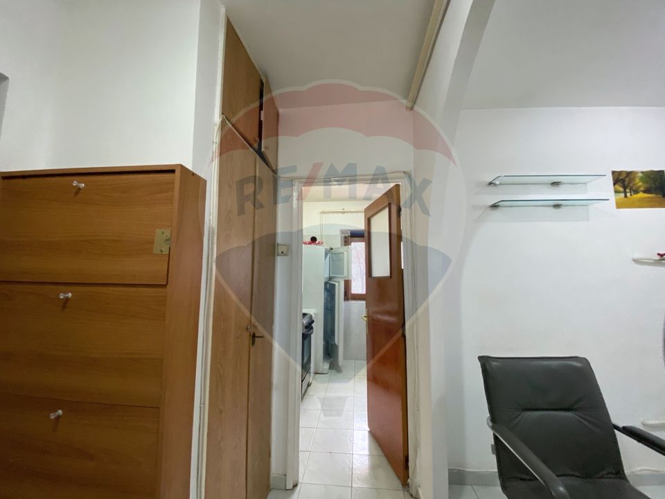 De inchiriat garsoniera în zona Vitan Mall