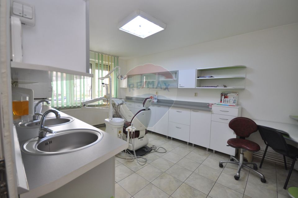 Apartament 4 camere, zona Tractorul