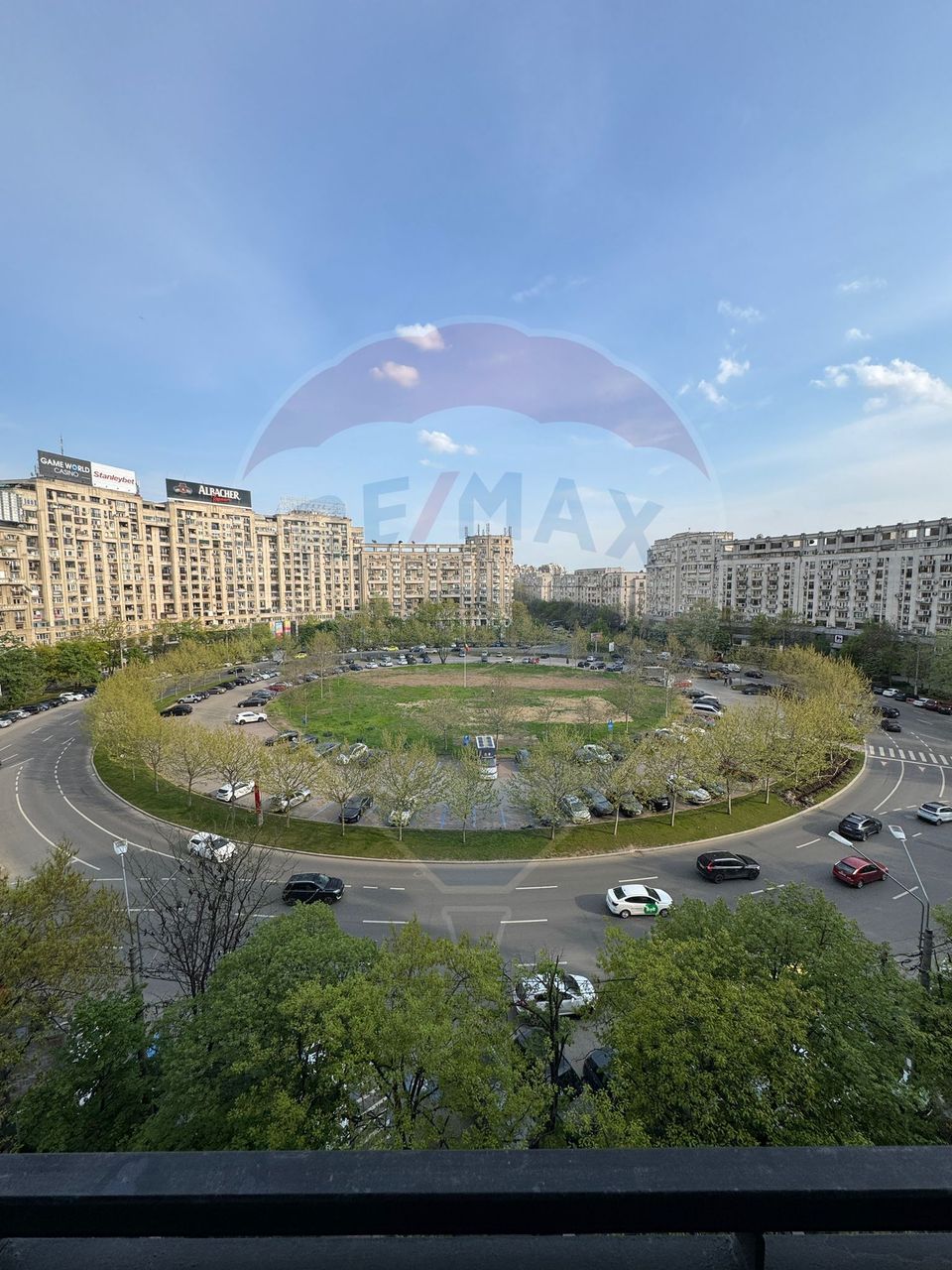 Modern apartment for rent - Alba Iulia Square