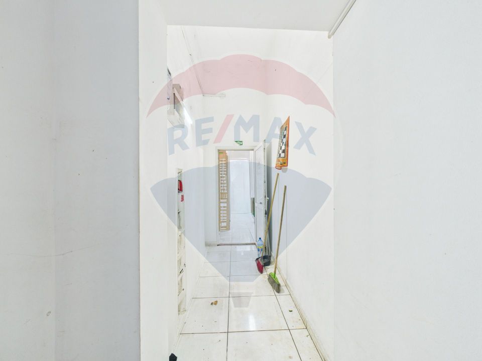 86.22sq.m Commercial Space for sale, Vacaresti area