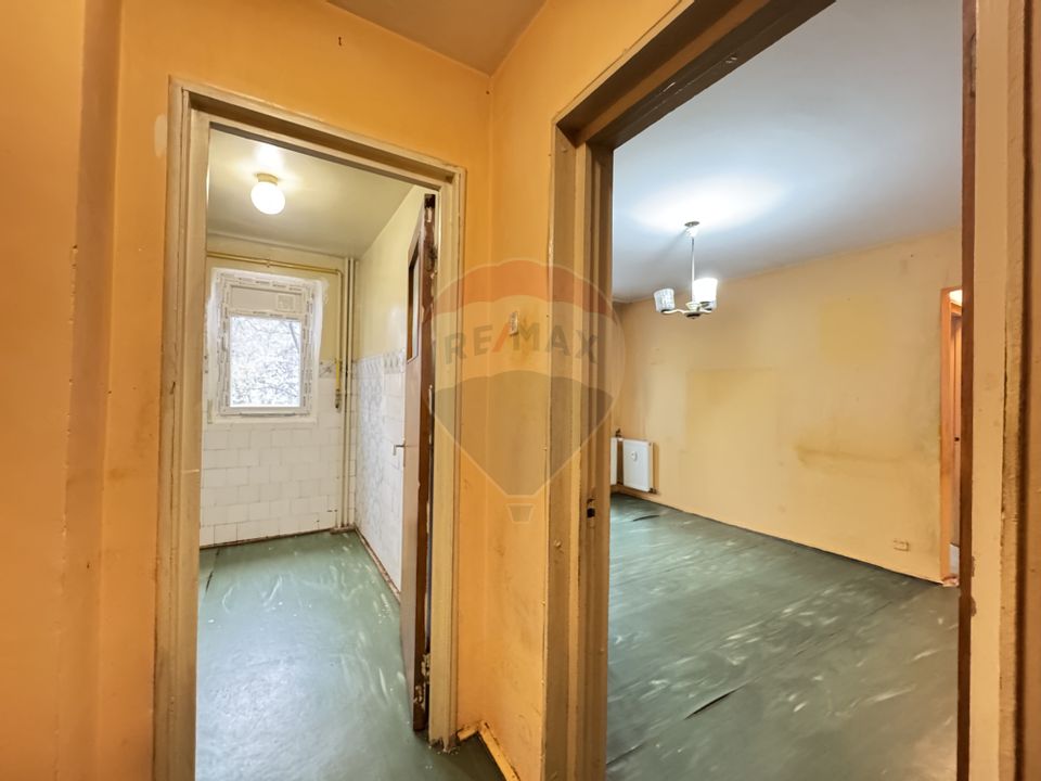 Apartament 2 camere de vanzare - Podul Giurgiului