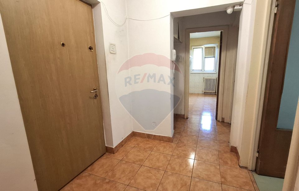 For sale 3 room apartment Drumul Taberei, Metro Favorit