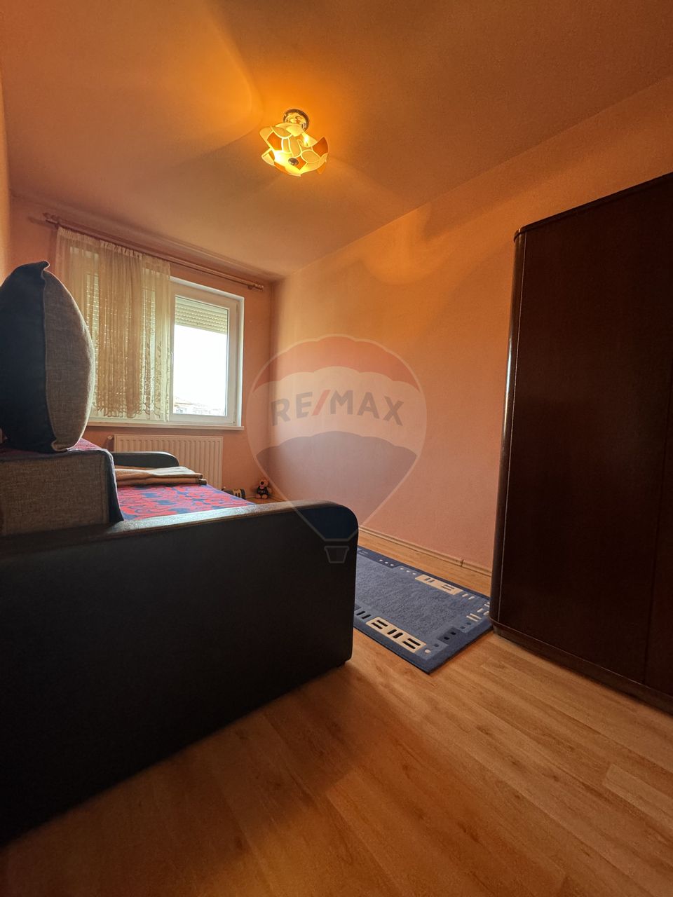 Apartament cu 3 camere pe Str. Clujului