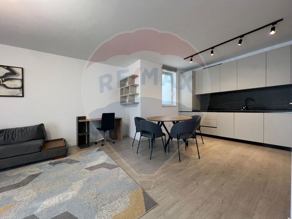 Apartament cu 2 camere, de închiriat, zona Bună Ziua