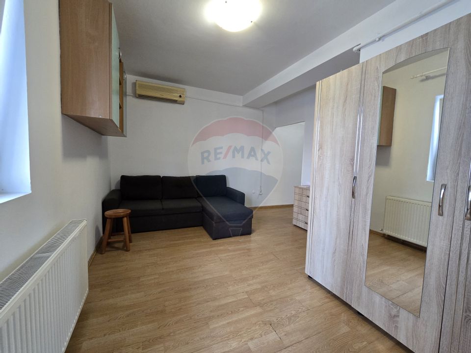 Equipped studio, Fundeni, own central