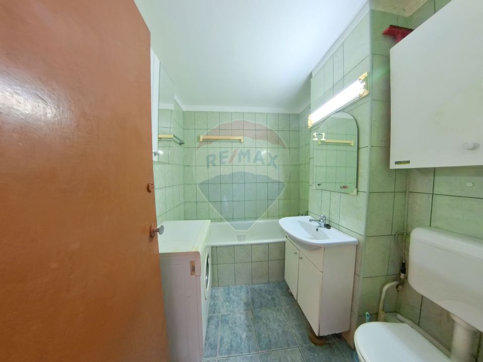 Apartament 2 camere în zona Lipovei, disponibil imediat