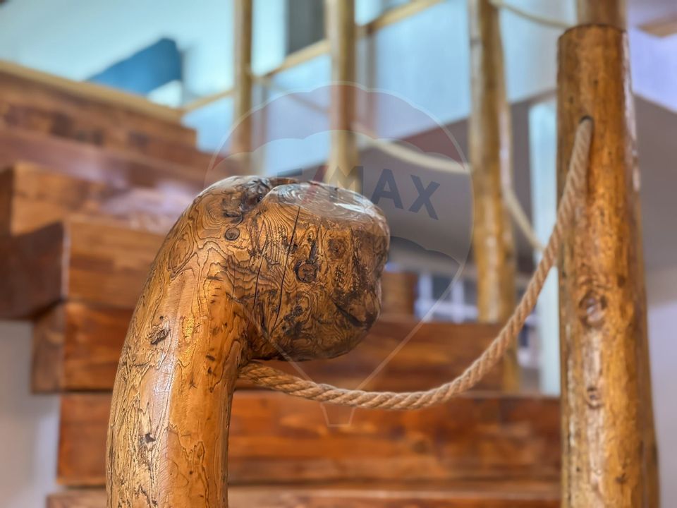 Casă / Vilă cu 6 camere de vânzare în zona Periferie