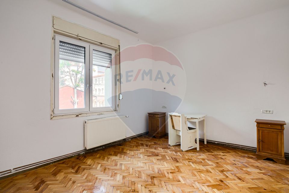 40sq.m Office Space for rent, Ultracentral area