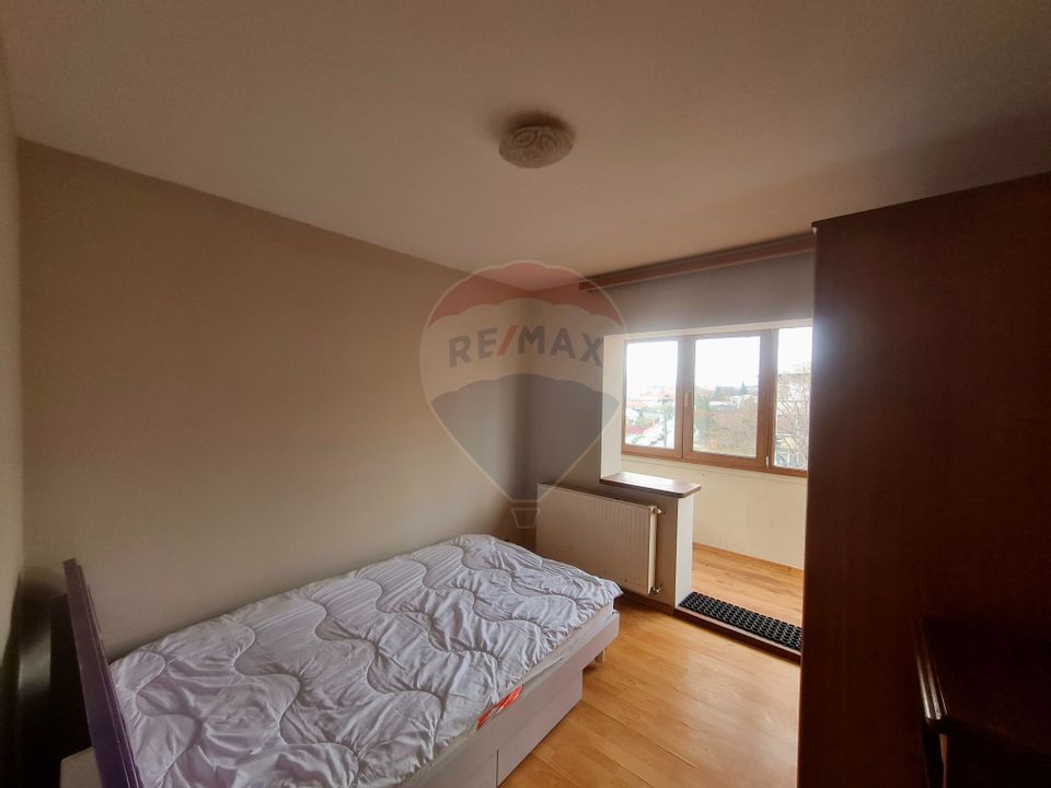Apartament cu 4 camere de închiriat  langa spitalul judetean