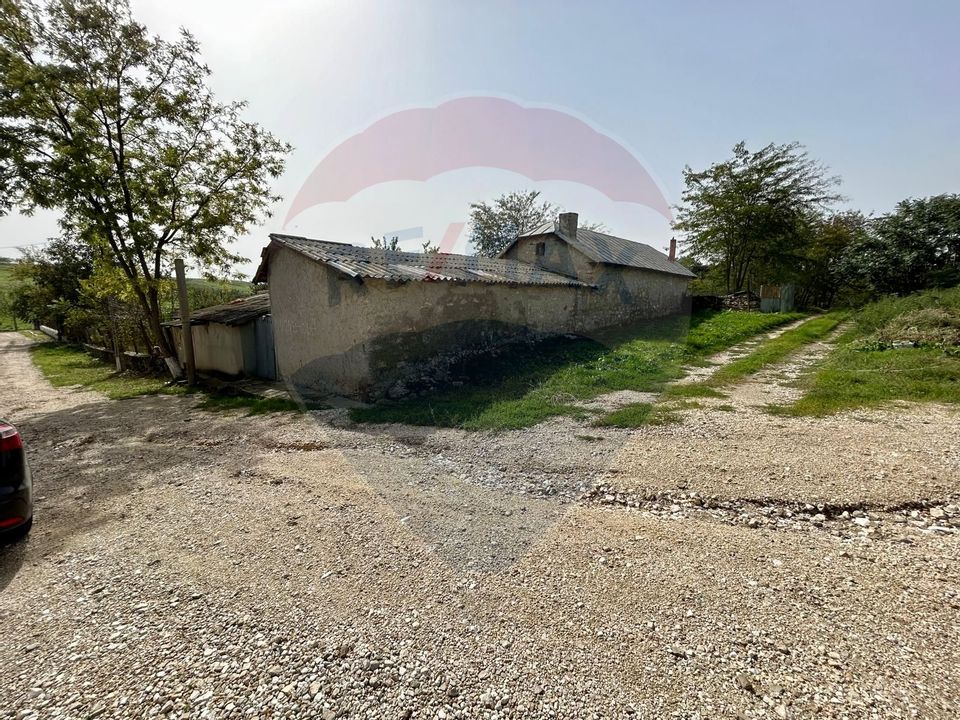 4 room House / Villa for sale