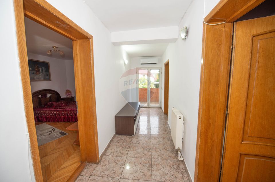 6 room House / Villa for sale