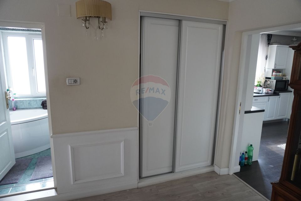 5 room House / Villa for sale