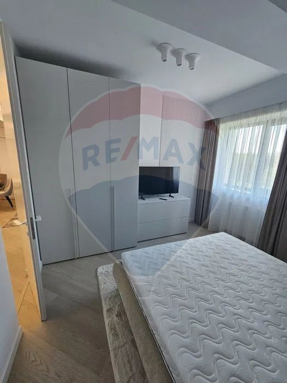 De inchiriat apartament 3 camere in Cortina North - Premium