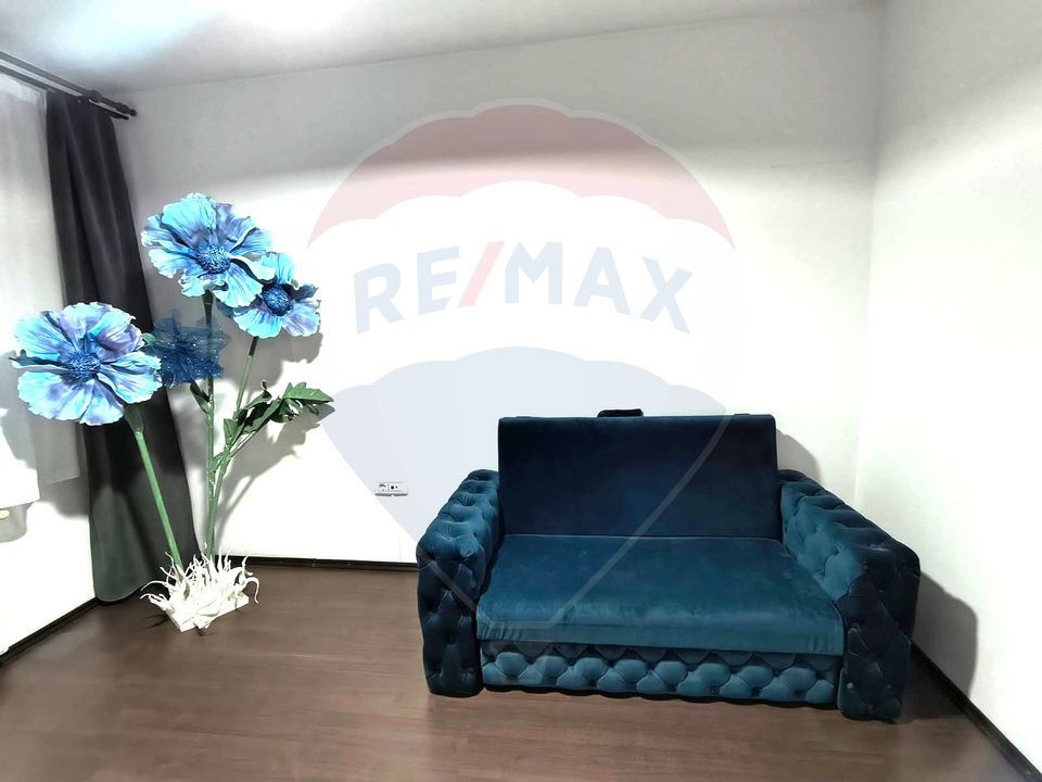 Apartament cu 3 camere de închiriat în zona Km 5