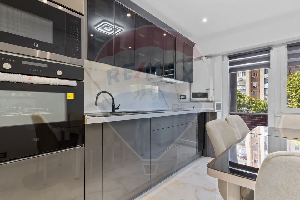 Apartament modern cu 3 camere de închiriat - zona Băncilor