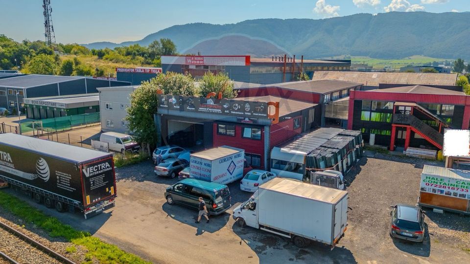 Hala + Spatiu de birouri cu destinatii multiple : Teren 1116 mp