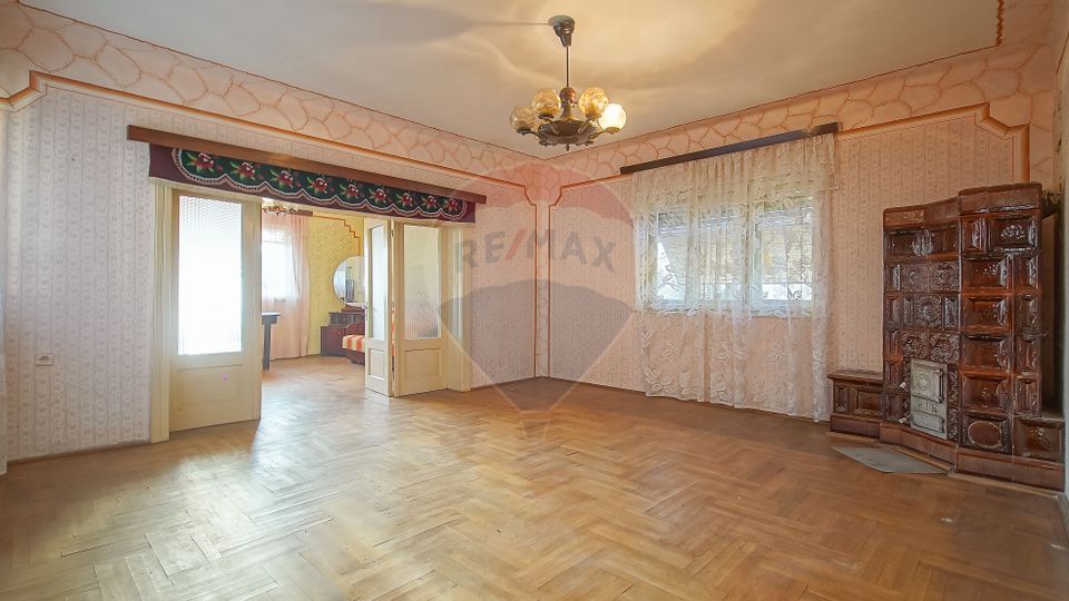6 room House / Villa for sale